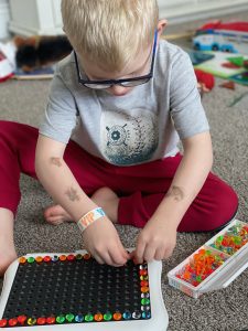 fine motor play to support proper pencil grasp